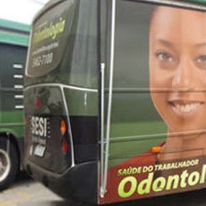 Distribuidor de unidades móveis de serviços